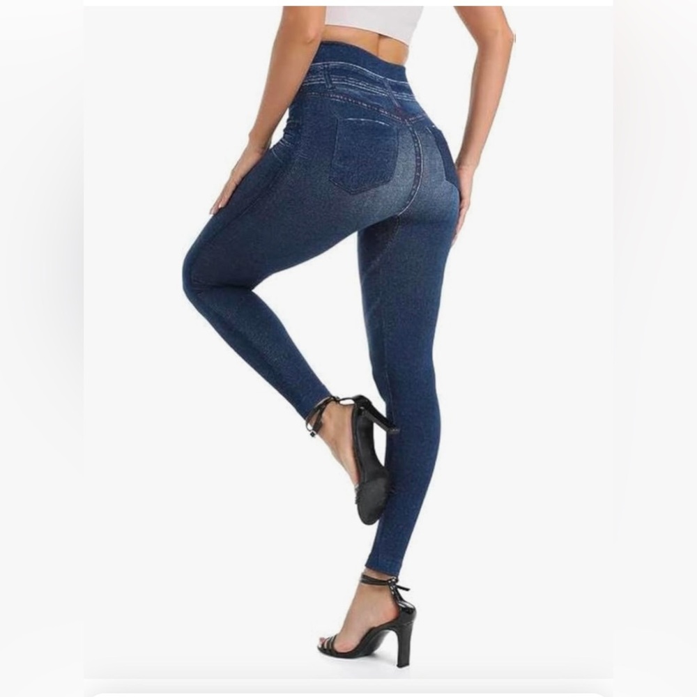 Navy blue jean like leggings